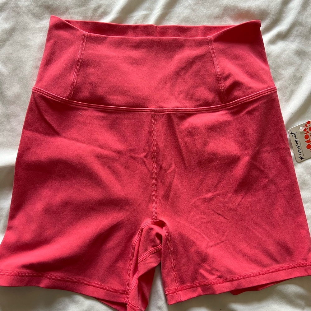 Pink Stretchy Bike Shorts Moisture-Wicking Athletic Wear